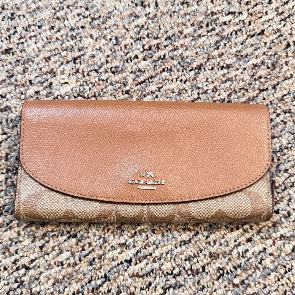 Coach signature C Tan and Brown leather Wallet/clutch